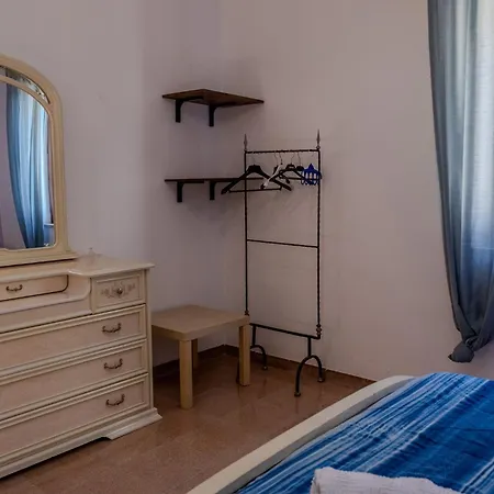 Casa Mare Torre San Carlo مارينا دي بالما