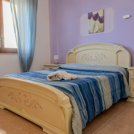 Casa Mare Torre San Carlo شقة مارينا دي بالما